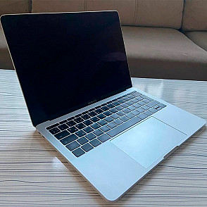 Ноутбук Apple Macbook Pro 13 Retina (2017)