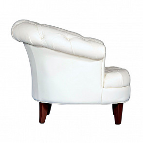 Кресло белое стеганое из кожи