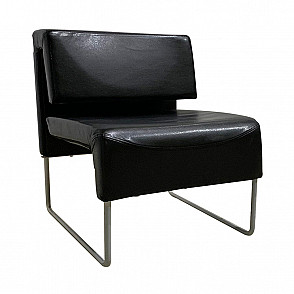 Кресло черное из экокожи