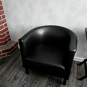 Кресло чёрное