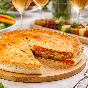 Пирог с говядиной и овощами гриль