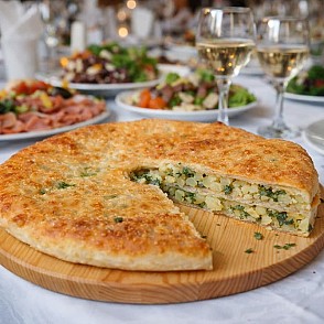 Пирог с картофелем и зеленью