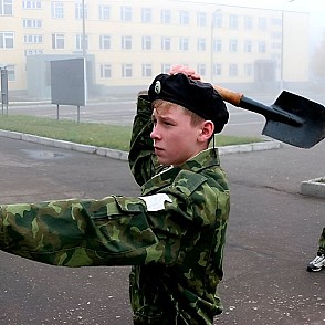 Тир «Метание саперных лопат»